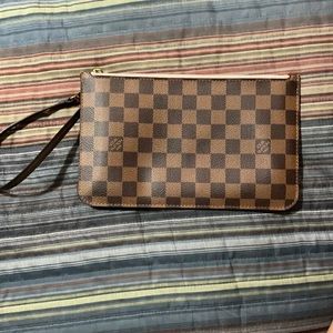 Louis Vuitton Neverful Pouch